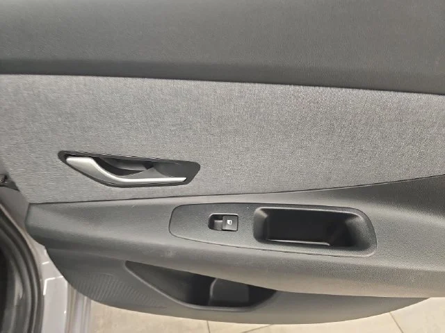 Used 2025 Metal Hyundai Limited image 14