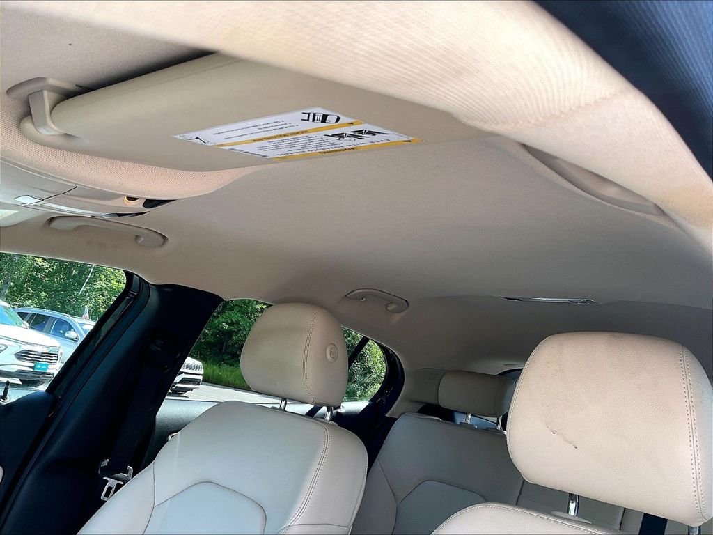 Used 2018 Gray Mercedes-Benz GLA 250 image 7