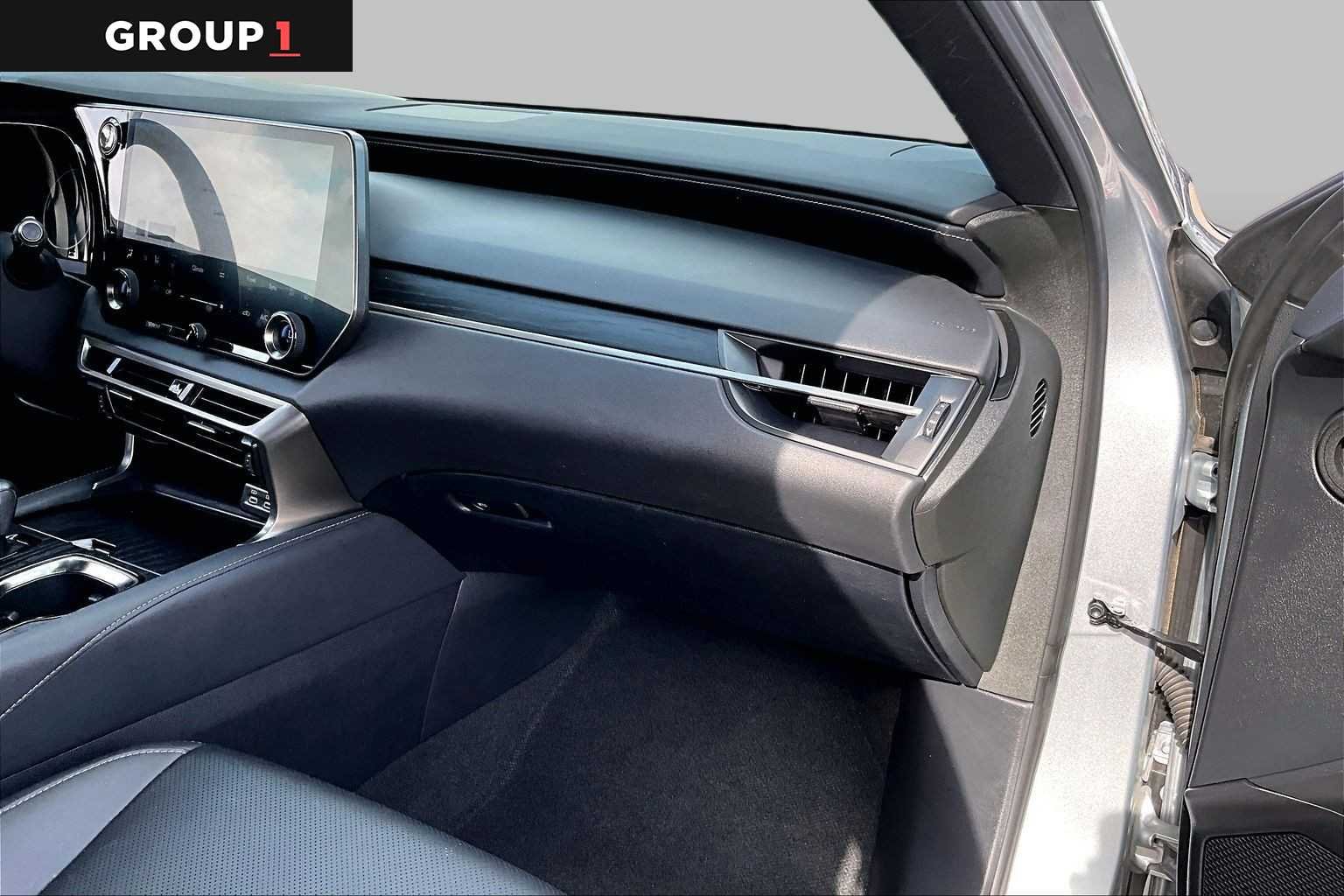 Used 2023 Iridium Lexus Premium image 16