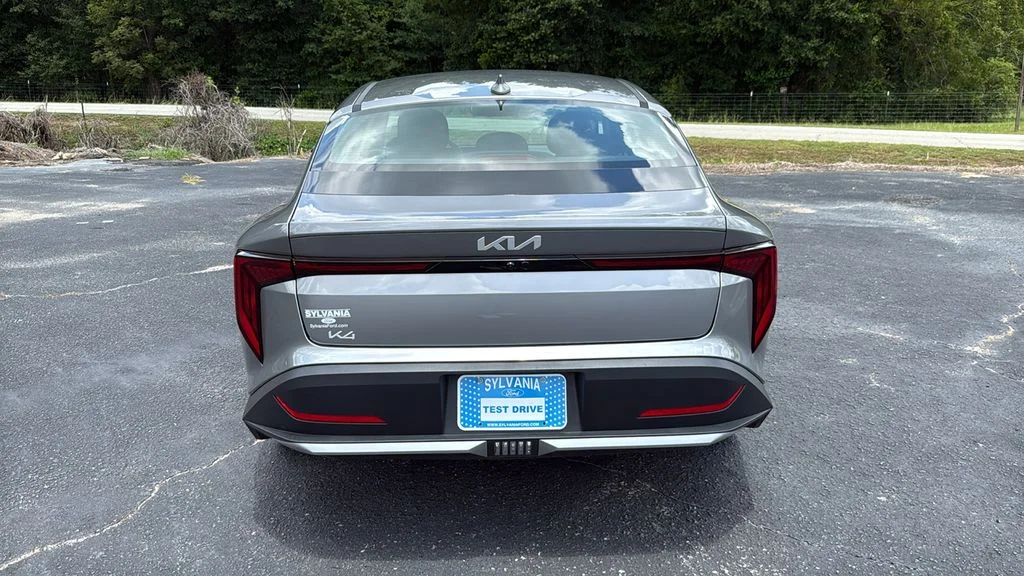 Used 2025 Gray Kia LXS image 6