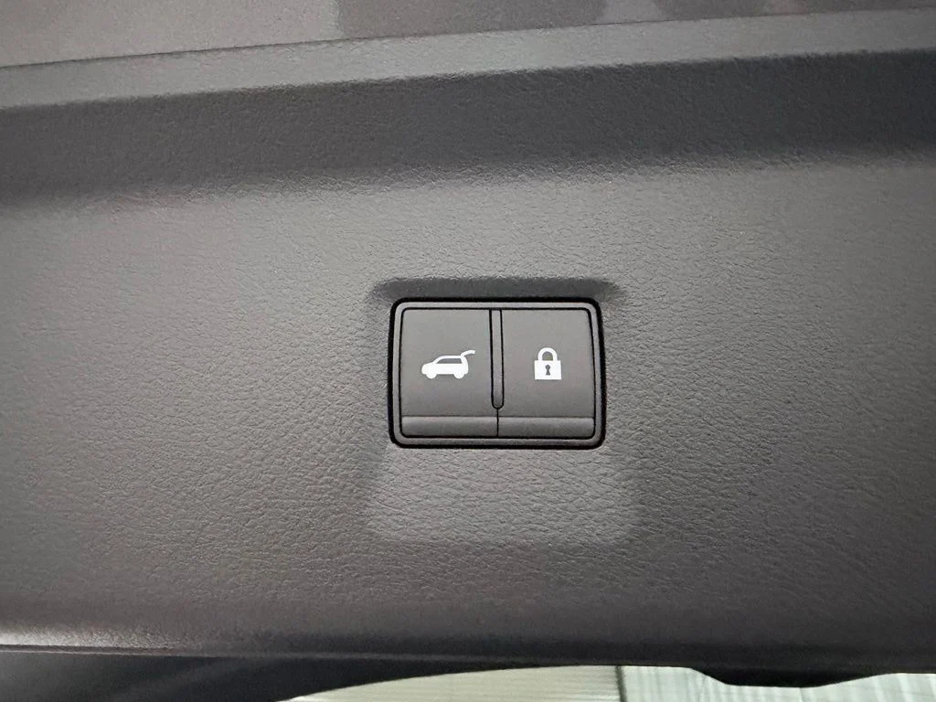 New 2027 2T GRPT SHDW INFINITI Sport AWD image 44