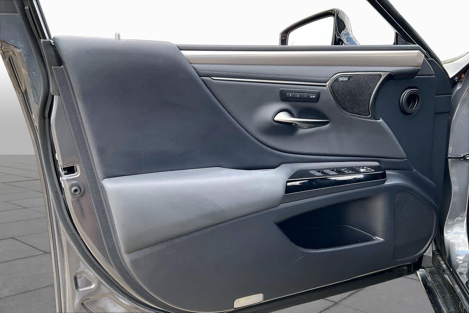 Used 2023 Cloudburst Gray Lexus F SPORT Handling image 19