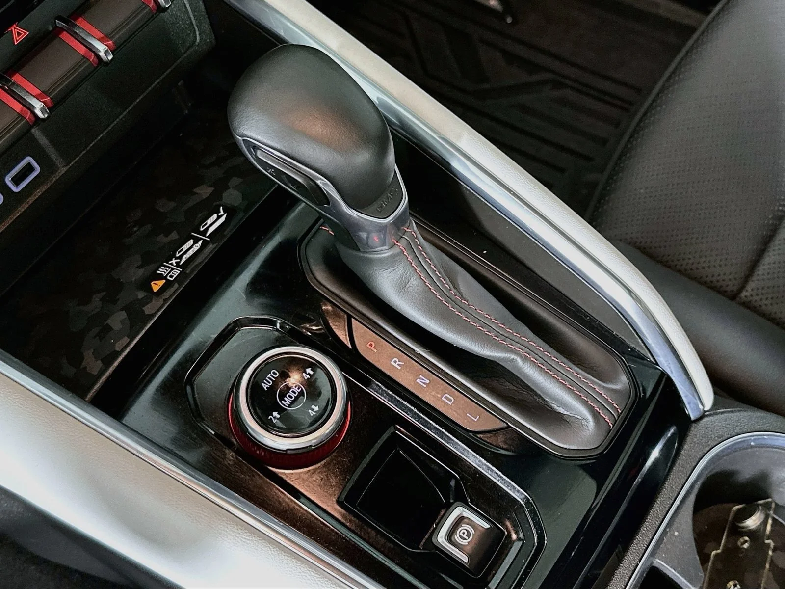 Used 2023 Onyx Black GMC AT4X image 18