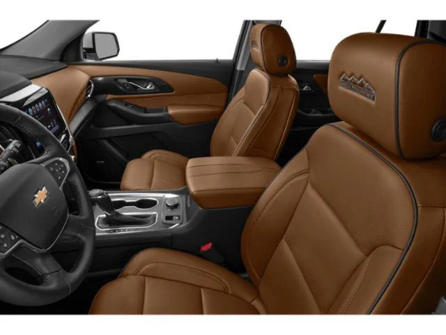 Used 2018 Iridescent Pearl Tricoat Chevrolet High Country image 12