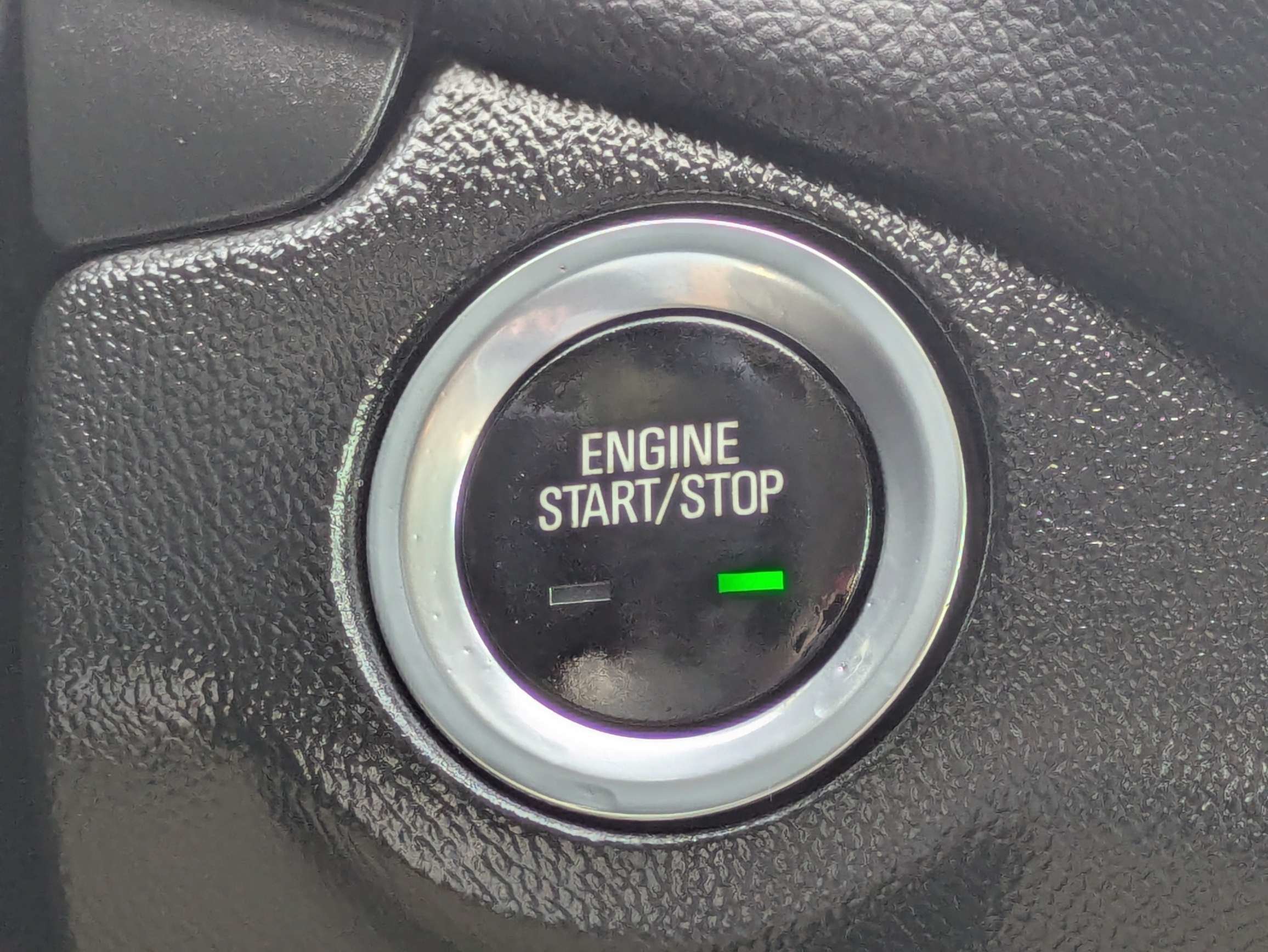 Used 2021 Summit White Chevrolet LT image 33