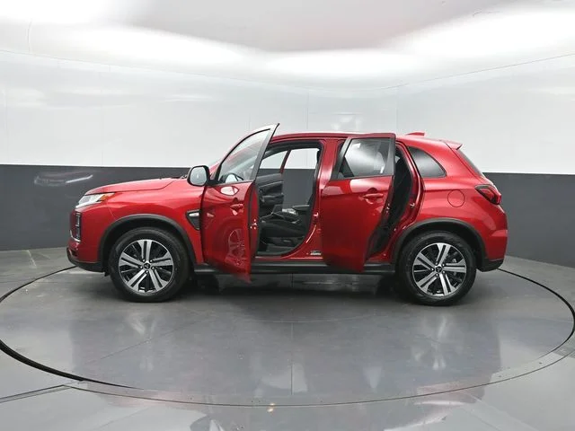 New 2026 Red Mitsubishi 2.0 ES image 38