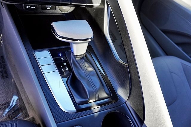 Used 2024 Black Hyundai SE image 27