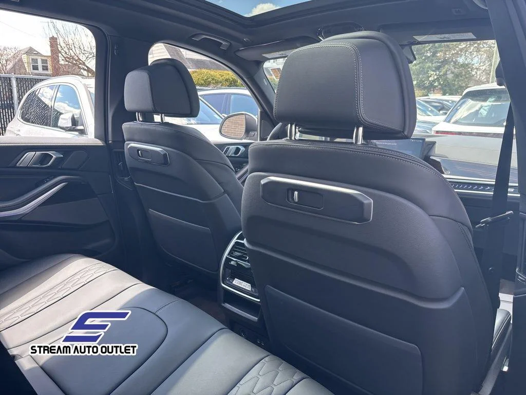 2025 BMW X5 50e - Photo 14