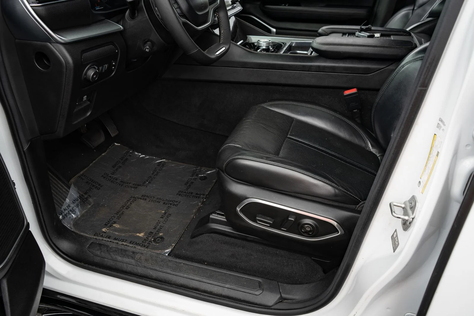 Used 2022 White Jeep Series I image 18