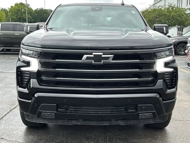 New 2026 Black Chevrolet High Country image 2