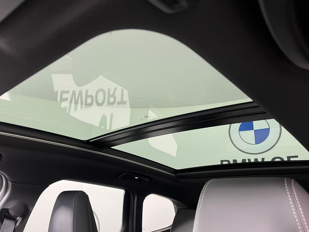 Used 2024 White BMW xDrive28i image 30