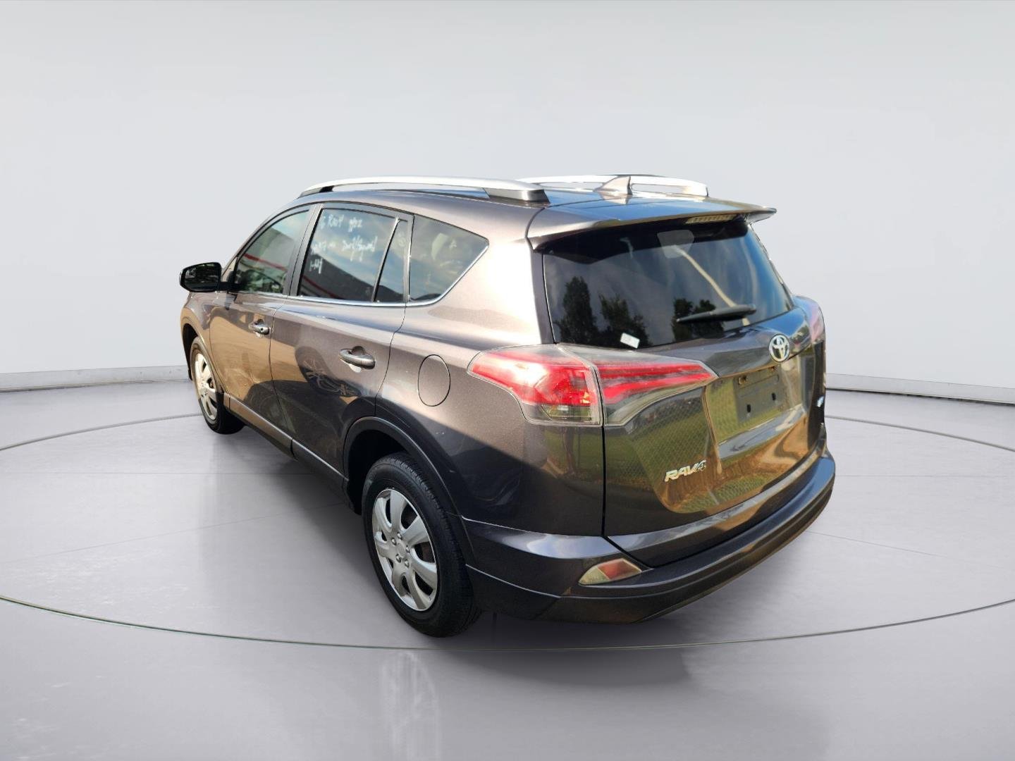 Used 2016 Magnetic Gray Metallic TOYOTA  image 5