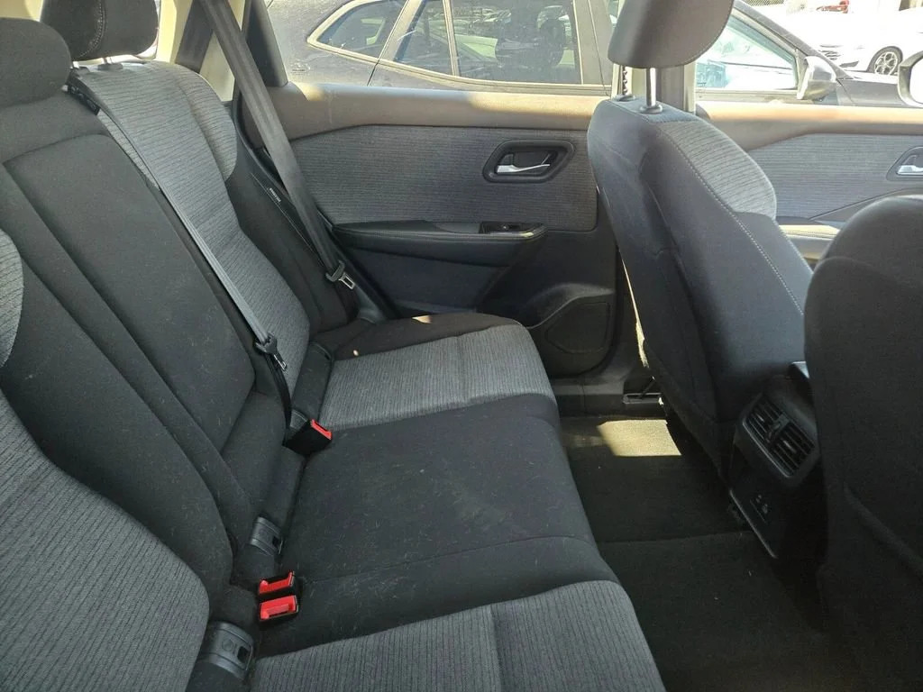 Used 2023 Brilliant Silver Nissan SV image 4