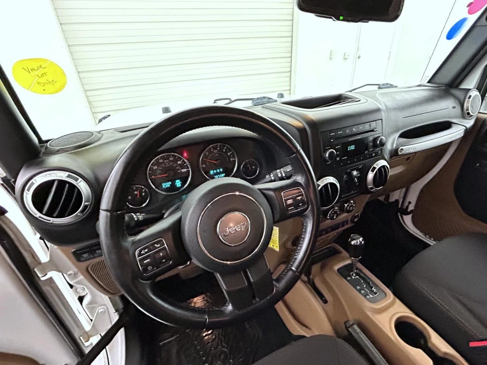 Used 2017 White Jeep Unlimited Rubicon image 13