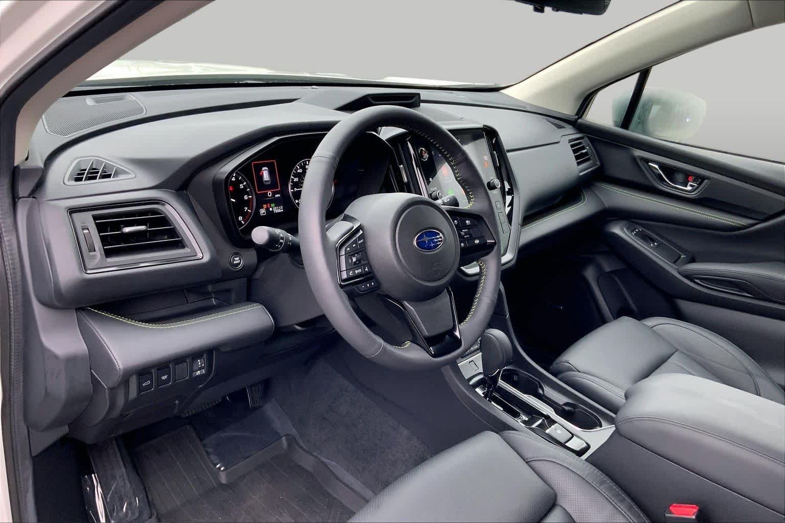Used 2025 Crystal White Pearl Subaru Onyx Edition Touring image 17