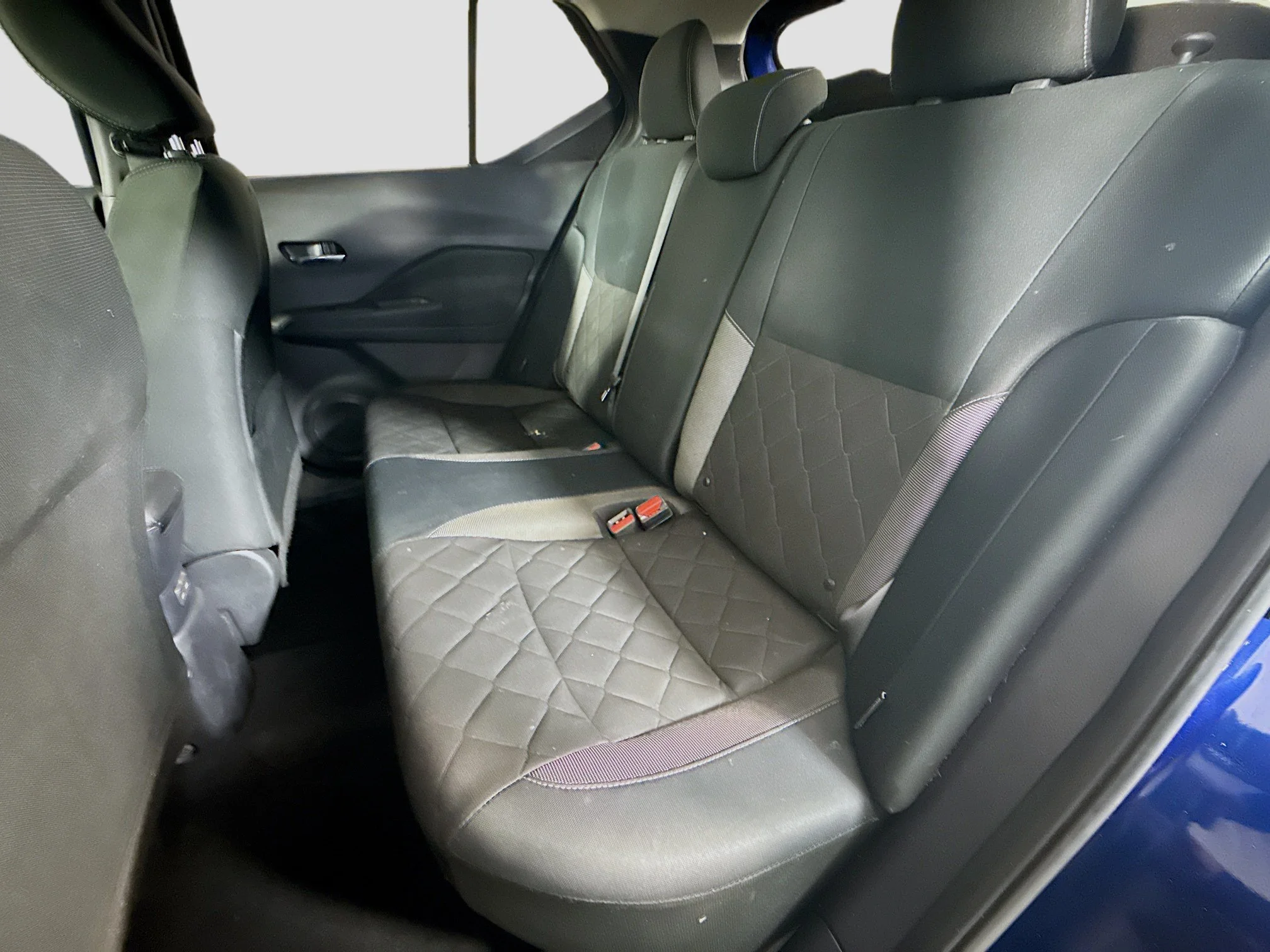 Used 2020 Deep Blue Pearl/Fresh Powder Nissan SV image 21