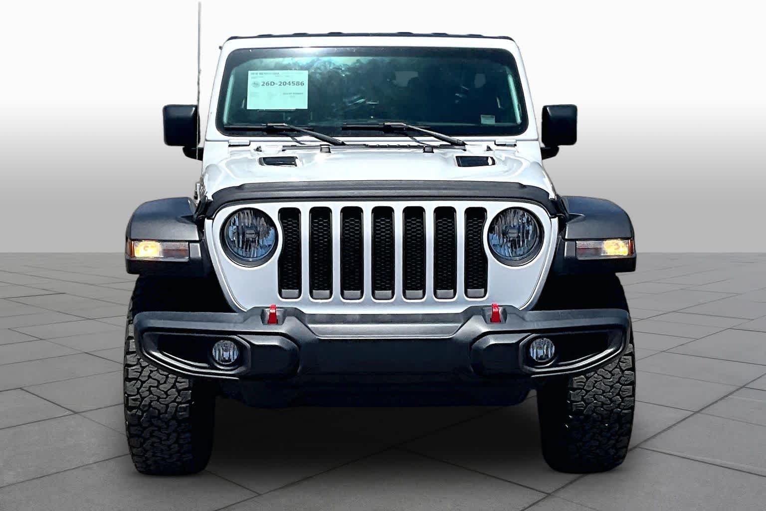 Used 2021 Bright White Clearcoat Jeep Unlimited Rubicon image 3