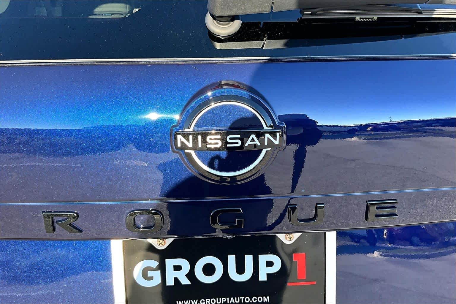 New 2027 Deep Ocean Blue Pearl Nissan Dark Armor image 15