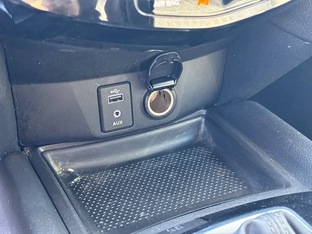 Used 2017 Blue Nissan SV image 27