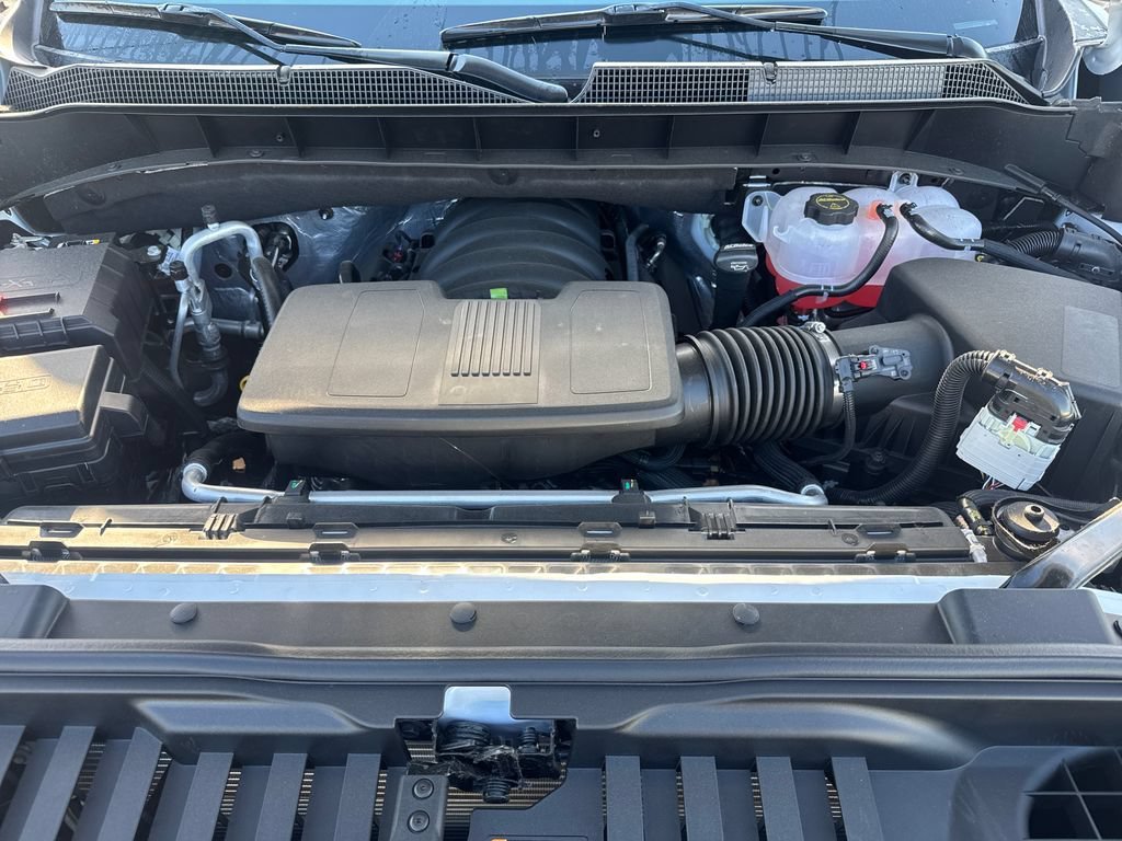 New 2026 Summit White Chevrolet LT image 20
