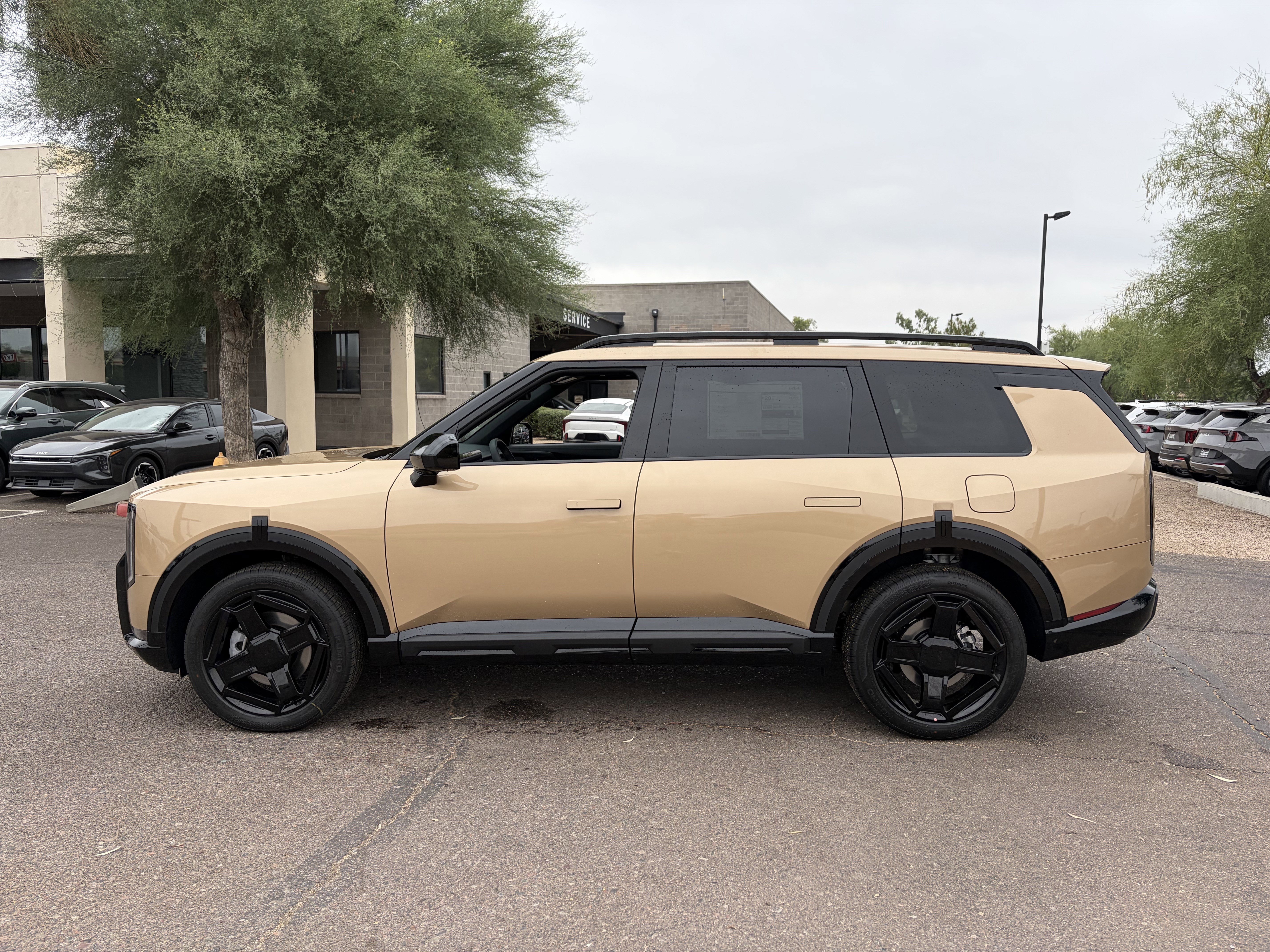 New 2027 Terrain Brown Kia X-Line EX image 5