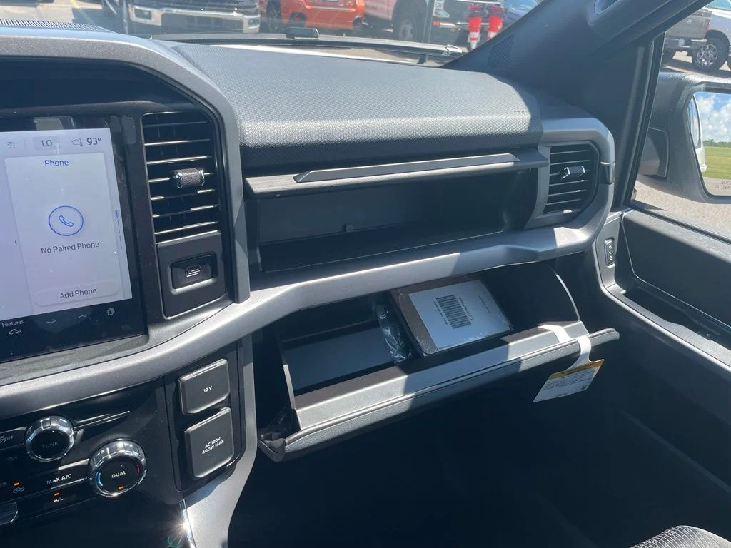 Used 2026 Oxford White Ford XLT image 24