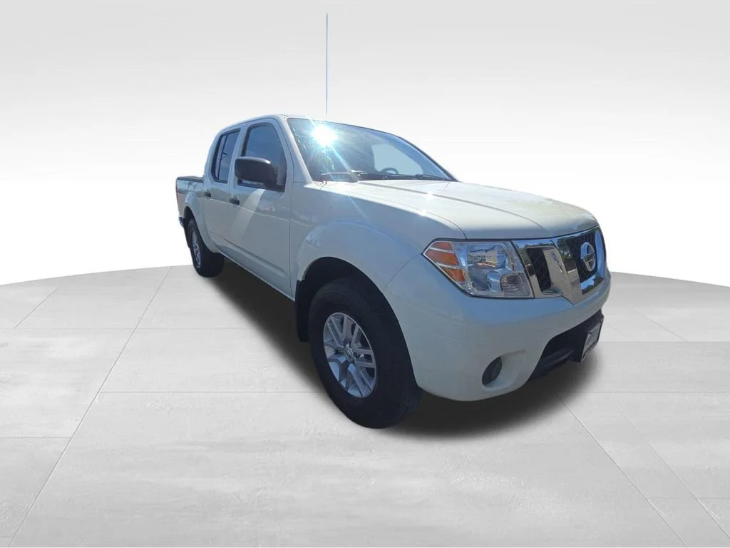 2021 Nissan Frontier SV Crew Cab 4X4 SWB's photo