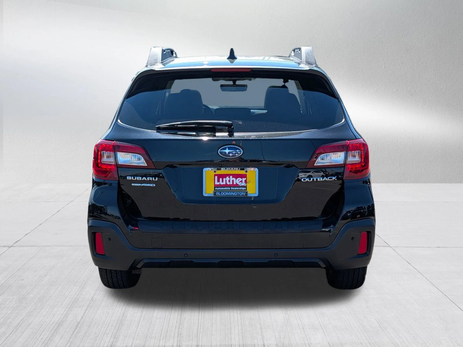 Used 2018 Crystal Black Silica Subaru Limited image 6