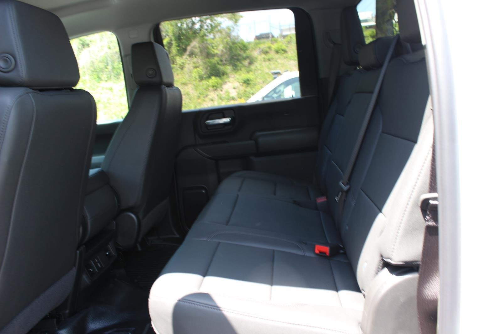 2026 GMC Sierra 3500HD Pro - Photo 27