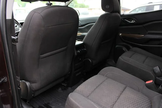 Used 2017 Red GMC SLE-2 image 23