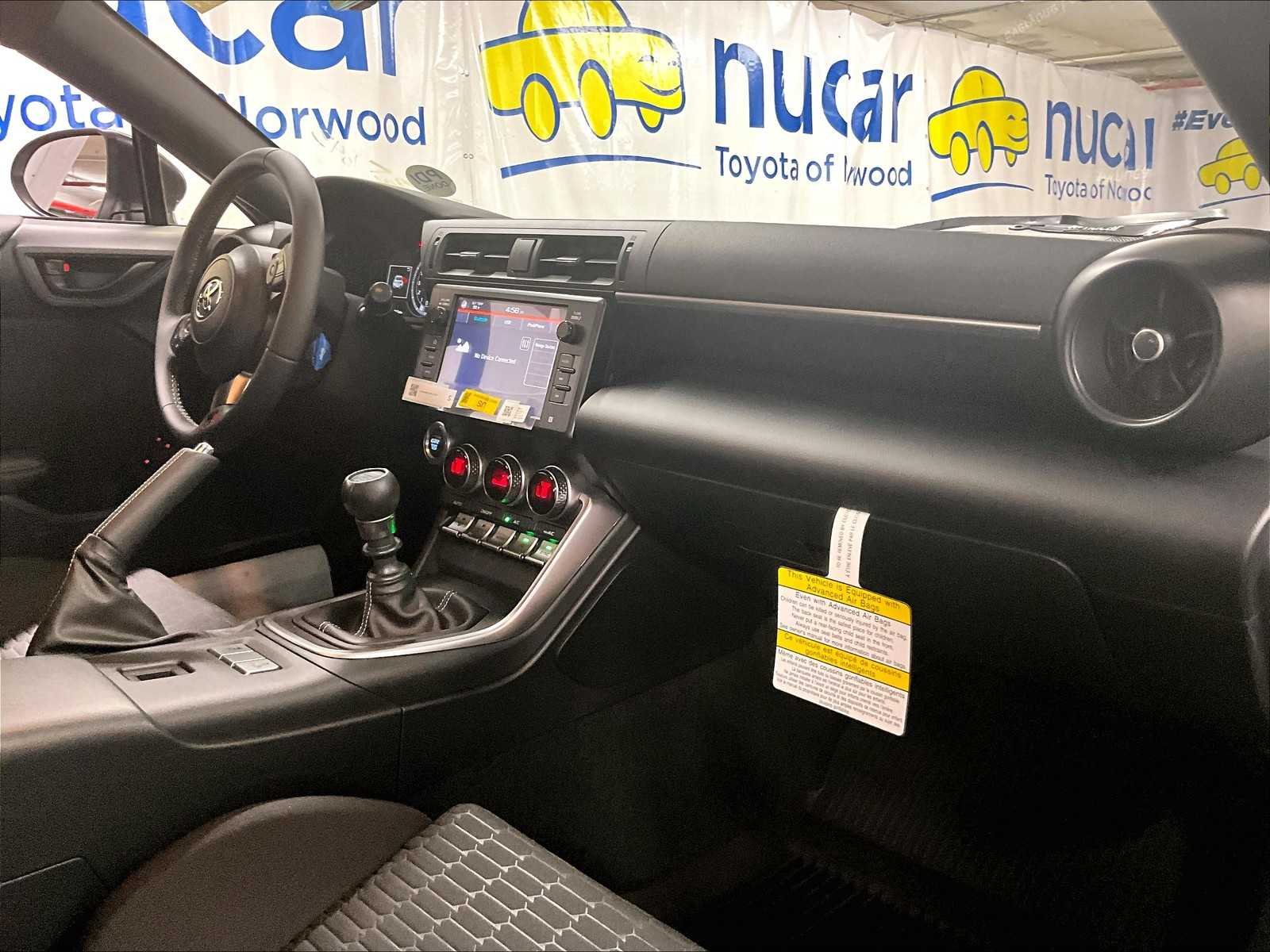 2025 Toyota GR86 Base - Photo 10