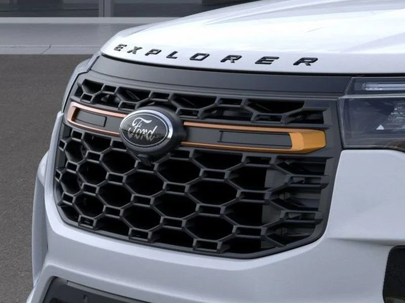New 2026 Space White Metallic Ford Tremor® image 17