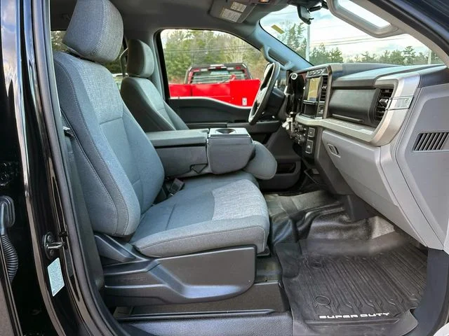 2024 Ford F-350 Super Duty XLT - Photo 14