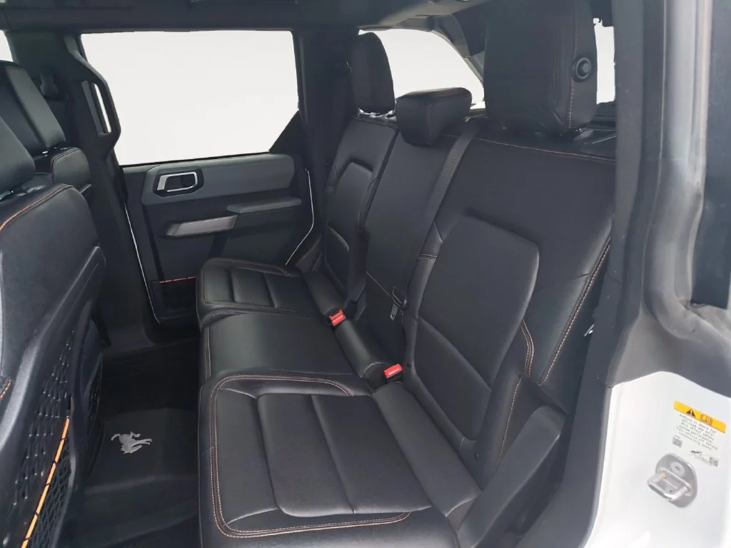 Used 2023 White Ford Badlands image 13