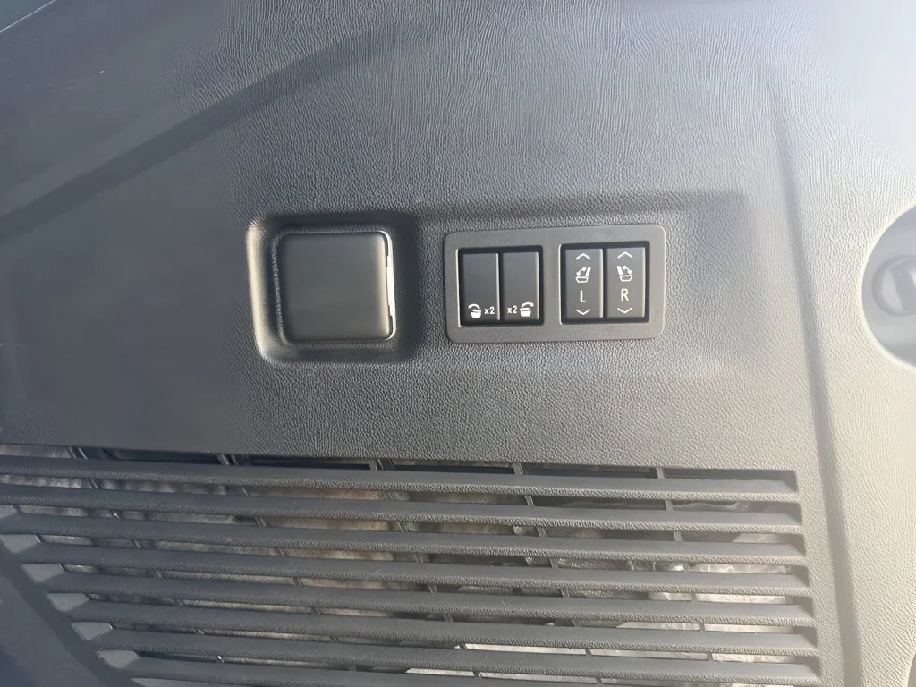 Used 2024 Sterling Metallic GMC Denali image 32