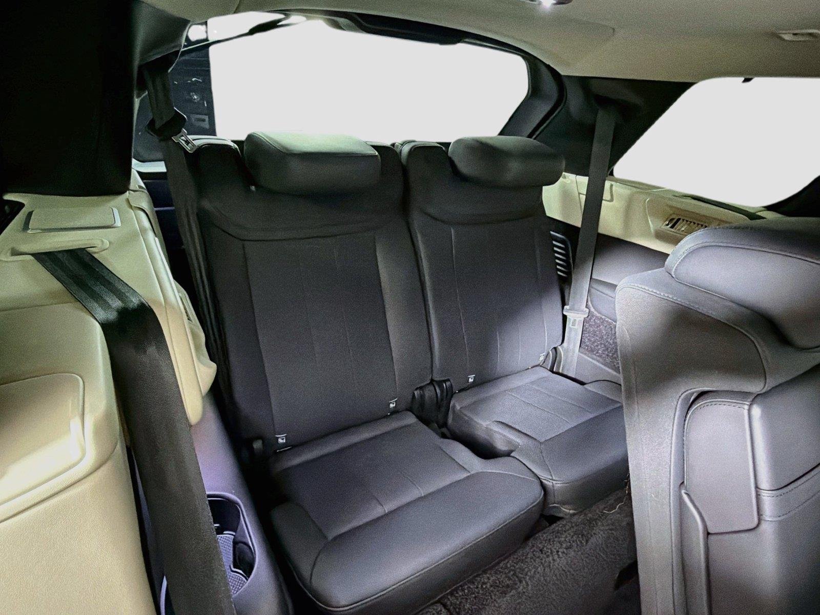 Certified Used 2022 Fuji White Land Rover P530 SE LWB 7 SEATS V8 image 29