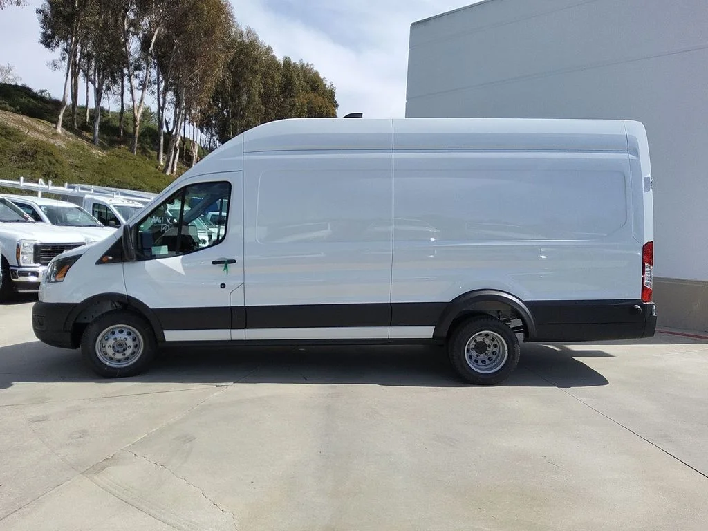 New 2026 White Ford Base image 21