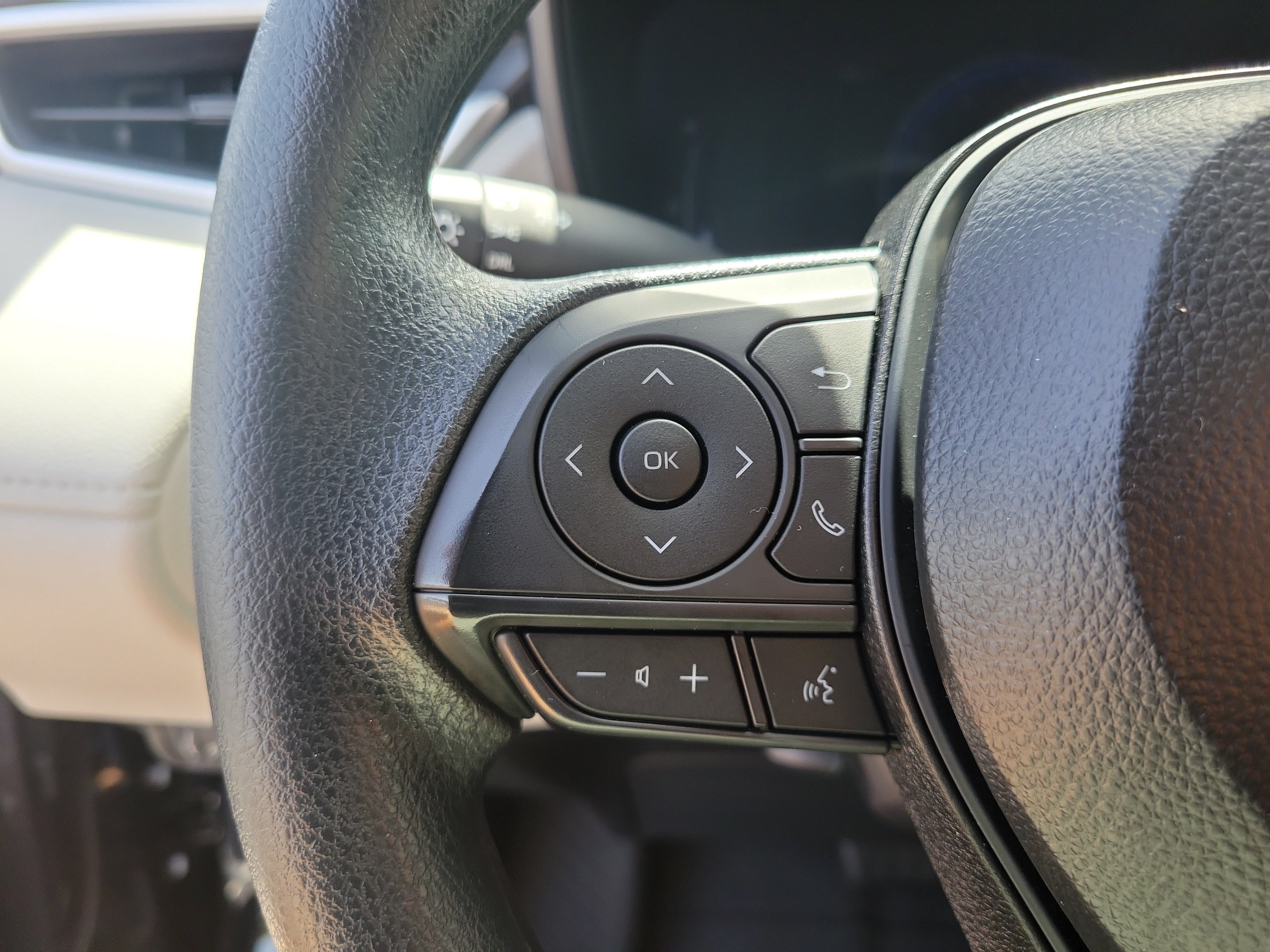 Used 2026 Jet Black Toyota L image 23