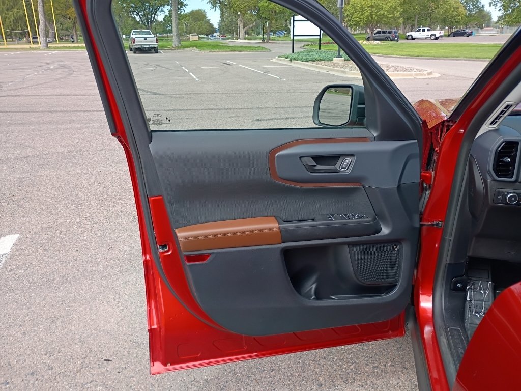 Used 2022 Hot Pepper Red Tinted Clearcoat Ford Outer Banks image 21