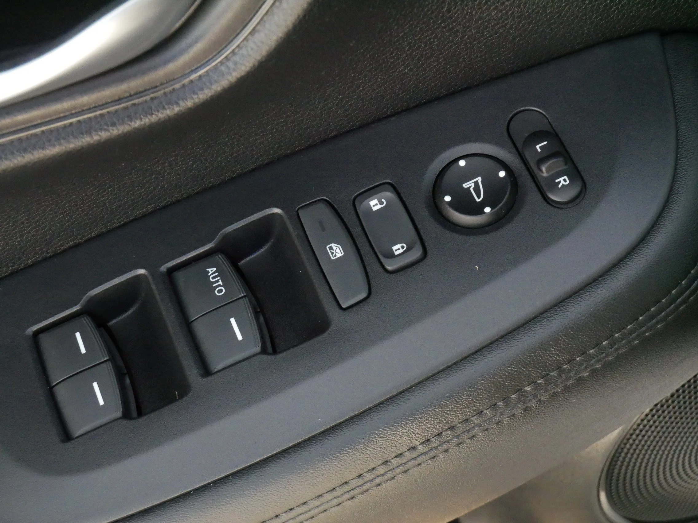 2024 Honda HR-V LX - Photo 17