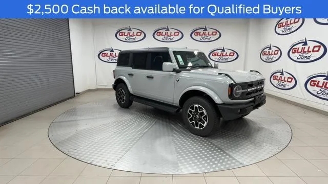 New 2026 Avalanche Gray Ford Outer Banks image 2