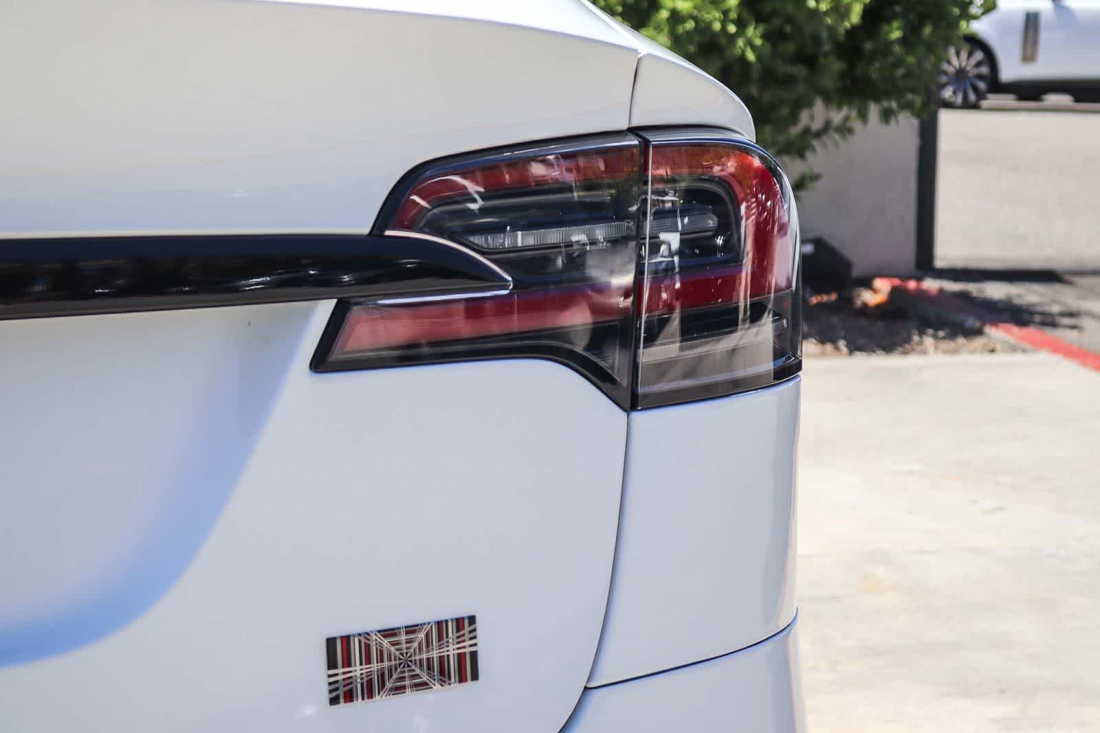 Used 2022 White Tesla Plaid image 7