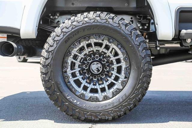 New 2026 Star White Metallic Tri-Coat Ford F-250® Lariat® image 53