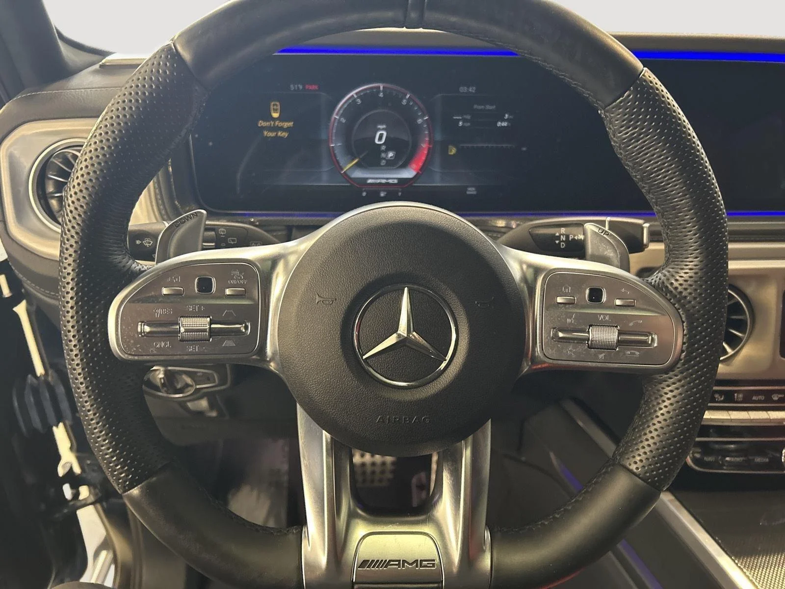 Certified Used 2024 MANUFAKTUR Night Black Magno Mercedes-Benz AMG® G 63 image 17
