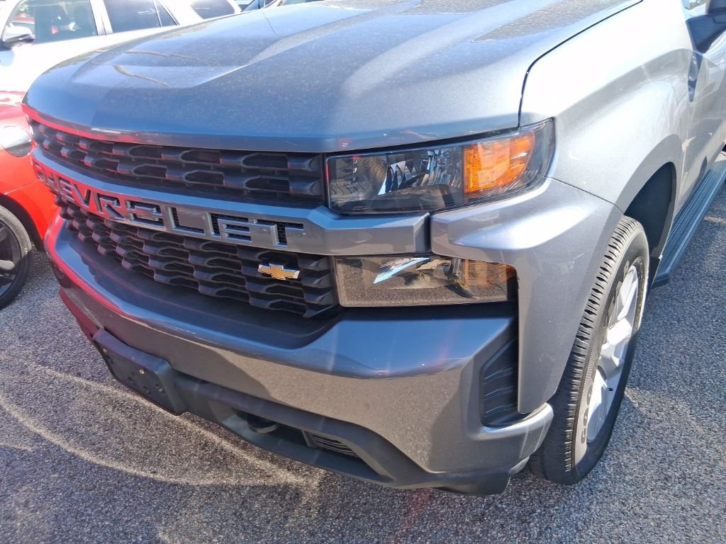 Used 2020 Gray Chevrolet Custom image 2