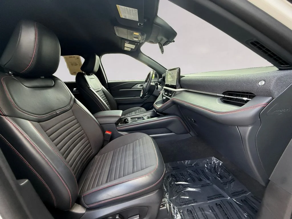 2025 Ford Explorer ST-LINE - Photo 17