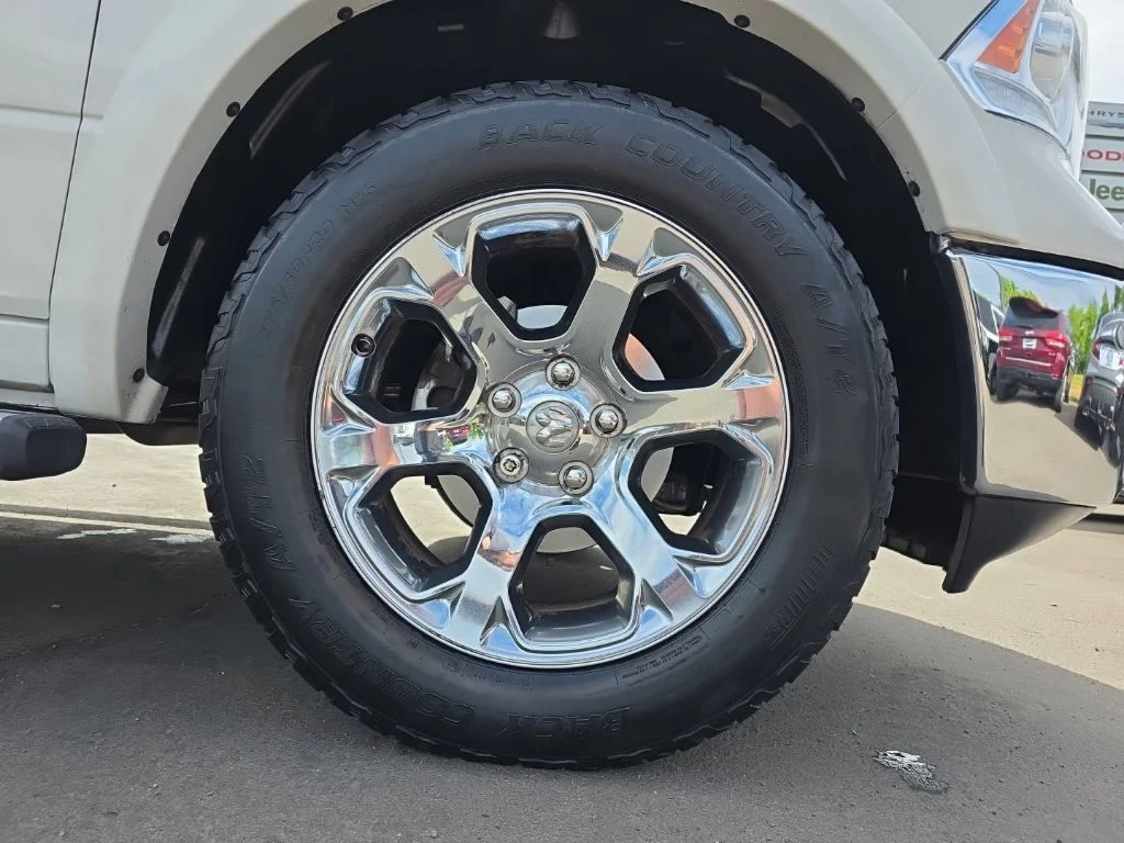 Used 2017 White Ram Laramie image 9