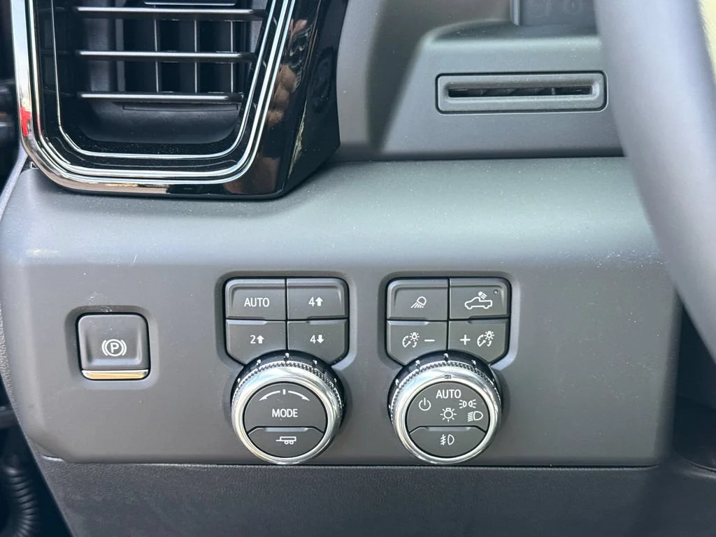 2026 GMC Sierra 1500 AT4 - Photo 17