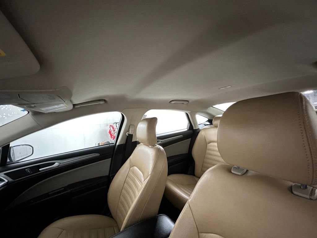 Used 2019 Silver Ford S image 25