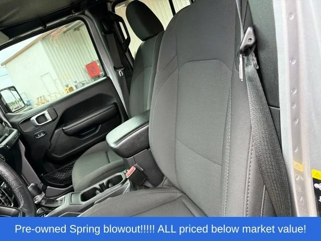 Used 2021 Silver Jeep Unlimited Sport S image 16